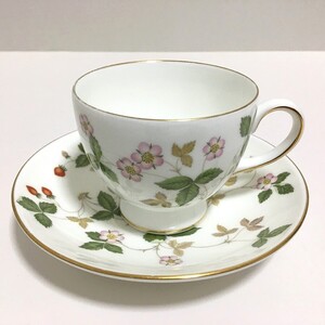 [bdk]/『ウェッジウッド WEDGWOOD / ワイルドストロベリー カップ＆ソーサー 1客』黒壺 英国製 コーヒーカップ