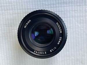 Nikon ニコン レンズ NIKKOR 50mm 1:1.8 中古 現状品 動作未確認【J】