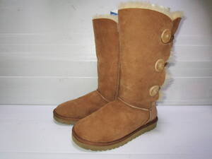 超特価!即決!UGG Australia アグ BAILEY BUTTON TRIPLET ベイリー ボタン トリプレット レディス ムートンブーツ チェスナット 茶系 23cm