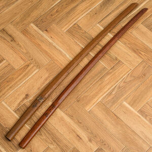 木刀 2本 セット出品 木製 材質不明 長さ約100cmコスプレ 素振り 練習