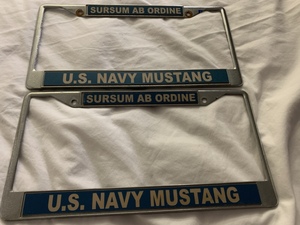 SURSUM AB ORDINE U.S.NAVY MUSTANG★米海軍マスタング★西海岸スタイルナンバーフレームカバー★ローライダー★前後二枚セット