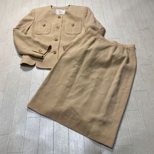 4061☆ BURBERRY バーバリー セットアップ スカートスーツ ノーカラージャケット 膝丈スカート 上5下7 ベージュ