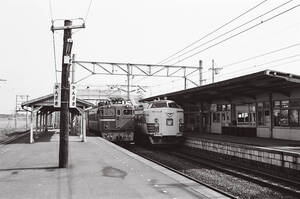 飾って楽しむ鉄道写真（昭和の駅in九州：長崎本線 神埼） NO.58060017