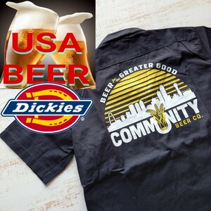 A973 ワーク シャツ Dickies 半袖 アメリカ 古着 L バックプリント 前 刺繍 ワッペン ビール ビア ホール 会社 スタッフ ユニフォーム 企業