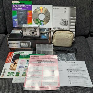 富士フィルム コンパクトデジカメ FinePix A345 付属品多数