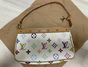 LOUIS VUITTON ルイヴィトン