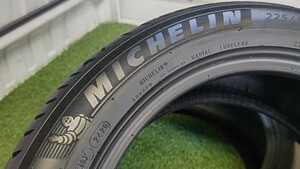 MADE IN Germany 中古タイヤ2本です！MICHELIN PRIMACY4:225/50R17 94W 残溝約4ミリ位 2020年(2420)物 ※勿体無いので履き潰しにでも！