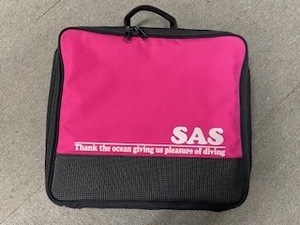 SAS★美品中古レギュレーターバッグ★黒×ピンク★レギュの保護・持ち運びに便利★特価！