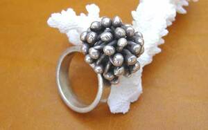 ◆カレン族シルバーリング　花1◆スプレー・指輪