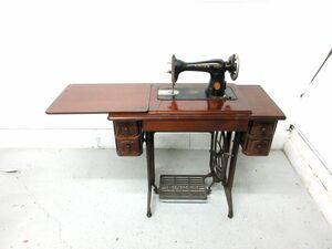 横浜市お引取り歓迎 アンティーク 1936年製 SINGER シンガー 足踏み ミシン　二段 1936 EA400810 Sewing Machine SIMANCO