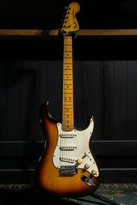 ♪Fender USA Stratocaster フェンダー ストラトキャスター エレクトリックギター ☆D 1124