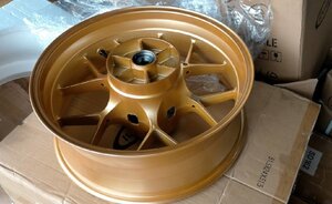 新品 リア ホイール CBR1000RR SC59 2012-15 純正タイプ rear wheel　金 124