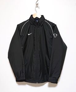 h1461gg NIKE (ナイキ) サイズL(150〜160cm) 中綿ジャケット ジャンパー ブラック キッズ 子供服 通学 上着 秋冬アウター 防寒 帽子付き