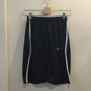 ナイキ NIKE ロゴ入りイージーショートパンツS/ハーフパンツ