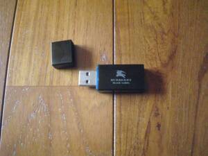 バーバリーブラックレーベル　USBメモリー　a713