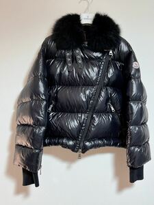 モンクレール MONCLER アパレルアウター 腕マークファー付ショートダウン46395