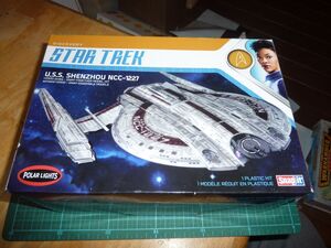 1/2500　スタートレック ディスカバリー USS シェンジョウ　ポーラライツ POLAR LIGHTS STAR TREK　U.S.S. SHENZHOU NCC-1227　宇宙大作戦