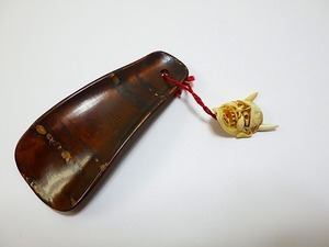 ★ 桜皮細工 靴ベラ 般若根付 はんにゃ ★G818 Cherry Bark Work Shoehorn and Hannya Netsuke