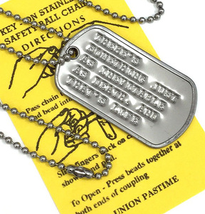 DP-012 名言格言 DOGTAG 死と同じように避けられないものがある.それは生きることだ ドッグタグ USA 新品