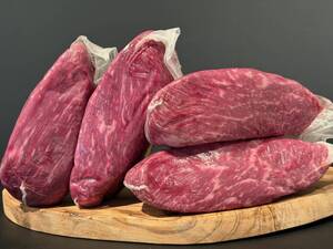 【売切】高級赤身肉【さつまビーフ】黒毛和牛カメノコ 総重量1.8㎏(4パック) 切るだけスペック 希少部位 シルクロース 焼肉 現品画像 W0768