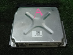 ☆インボイス対応 ボルボV70 SB5244W 2005 エンジンコンピューター ECU コントロールユニット ：B5244 MB079700-9540