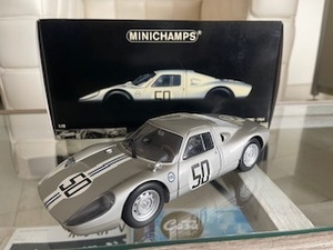 ■美品！ポルシェ904GTSレーシング 1964　1/18 　