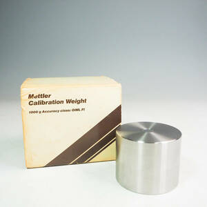 METTLER メトラー Mettler calibration weight 1000g 分銅 ME-47905 直径:約6cm高さ:約4.5cm おもり 測り K7062