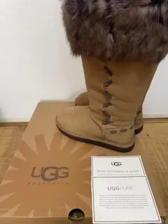 【新品・未使用】UGG 23cm ムートンブーツ！！