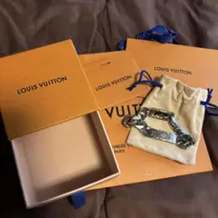 LOUIS VUITTON シルバーブレスレット