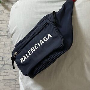 【美品】BALENCIAGA バレンシアガ メンズ ショルダーバッグ ボディバッグ ウエストポーチ 斜め掛け ウィール ナイロン ネイビー バイカラー