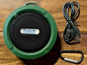 Bluetooth ワイヤレススピーカー 簡易防水 グリーン 新品未使用 !!