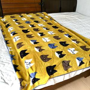 可愛い猫ネコ★大判フリース毛布140×200★ブランケット 軽量 カバーリング
