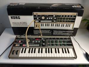 4469-03★通電確認済★KORG コルグ microKORG アナログモデリングシンセサイザー キーボード MIDIコントローラー ボコーダー機能 現状品★