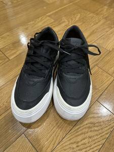 UGG 厚底スニーカー　23 黒　US6