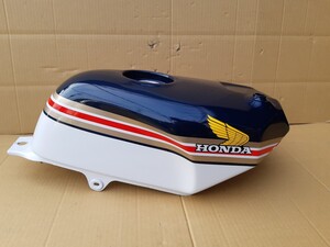 NSR250R MC18 塗装後未使用美品　ロスマンズカラー ロスマンズ 当時物 タンク　1067　