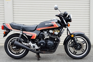 HONDA　CB900F 輸入新規・現状販売車両　リペイント済み