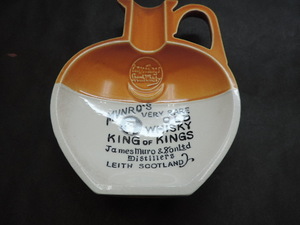 希少品　　★ＫＩＮＧ　ｏｆ　ＫＩＮＧＳ　灰皿★　　陶器製　　高さ：約４cm・幅：約１２cm・長さ：約１５，５ｃｍ　　中古品・難有り