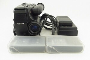 O402-Y32-1425 SONY ソニー Video 8 Handycam CCD-TR45 ビデオカメラ 現状品