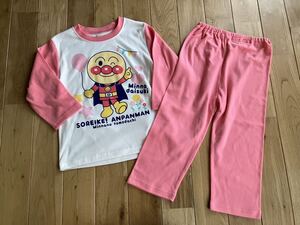 新品タグ無し 女の子 ベビー アンパンマン 長袖 パジャマ 100センチ