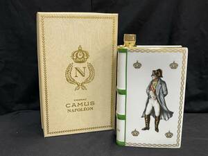 ST0611-23　CAMUS　NAPOLEON　COGNAC　700ml　40％　総重量1183g　カミュ　ナポレオン　ブック型ボトル　ブランデー　古酒