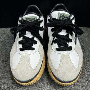 26815●Onitsuka Tiger オニツカタイガー DELECITY デレシティ レディース 23.5㎝ スニーカー ローカット 中古品