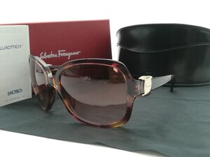 Ferragamo フェラガモ サングラス ヴァラ ゴールド金具 箱 ケース付き 2194-A アイウェア 送料無料