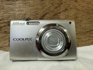 Nikon COOLPIX S3000 デジタルカメラ バッテリー無し　ジャンク