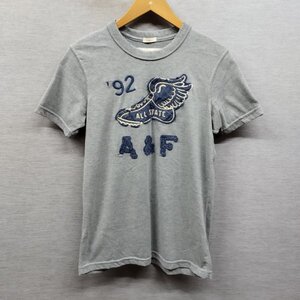 B33 Abercrombie & Fitch アバクロンビー&フィッチ A＆F Tシャツ 半袖 カットソー クルーネック ロゴ パッチ アメカジ グレー M メンズ