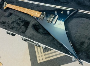 超目玉特価品！！★Jackson Stars！!★個性的なボディV！！★希少日本製限定1本入荷！！