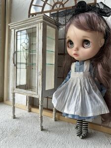 25_chimガラスキャビネットドールハウスミニチュア家具Blythe ネオブライス ミニチュア