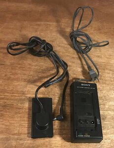 SS-1985■送料込■SONY AC POWER ADAPTOR AC-V30 Y129357 充電器 バッテリー ビデオカメラ レトロ 370g●動作品●2点まとめて/くATら