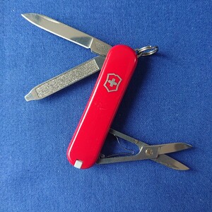 VICTORINOX(ビクトリノックス)クラシック SD (616)