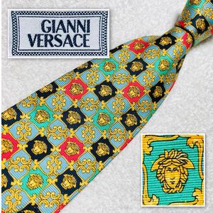 ■美品■GIANNI VERSACE ジャンニヴェルサーチ　ネクタイ　格子　メデューサ　黄金装飾　シルク100% イタリア製　マルチカラー