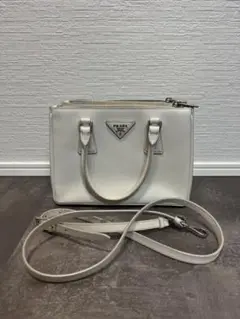 PRADA サフィアーノ バッグ ホワイト